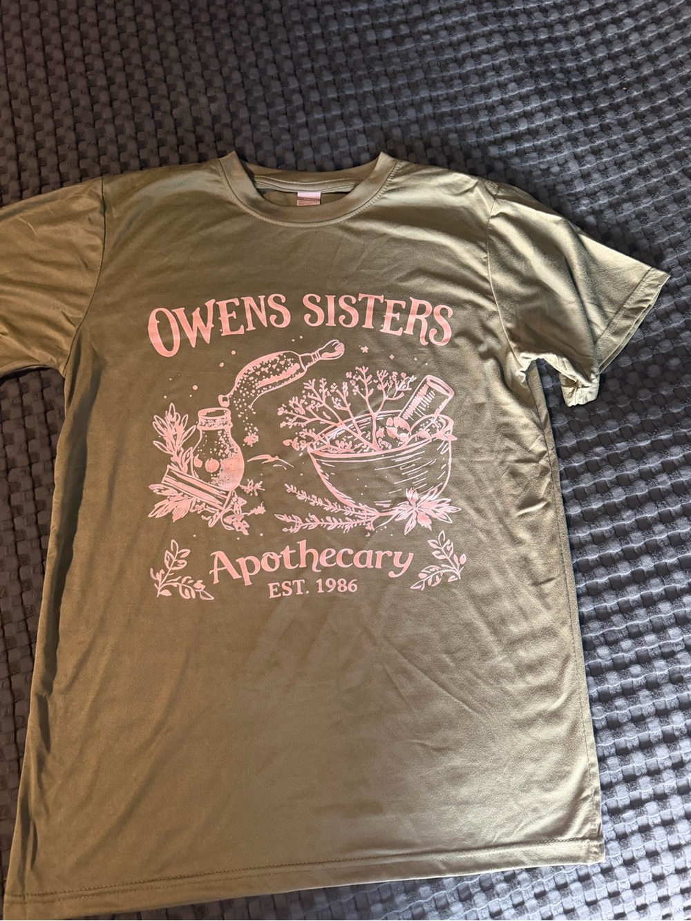Practical Magic teeshirt! - Picture 4 of 4
